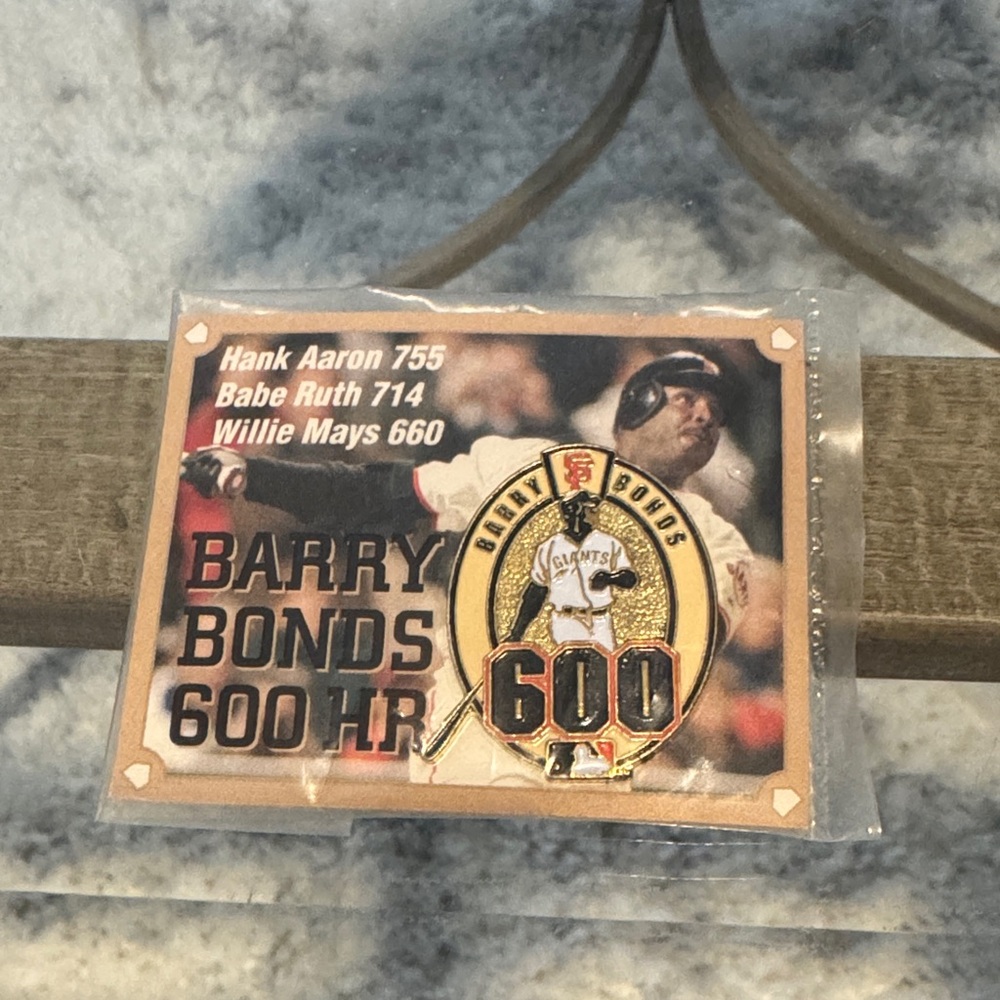 Barry Bonds 600 HR Commemorative Pin/Card PinBack tie clasp NOS GIANTS